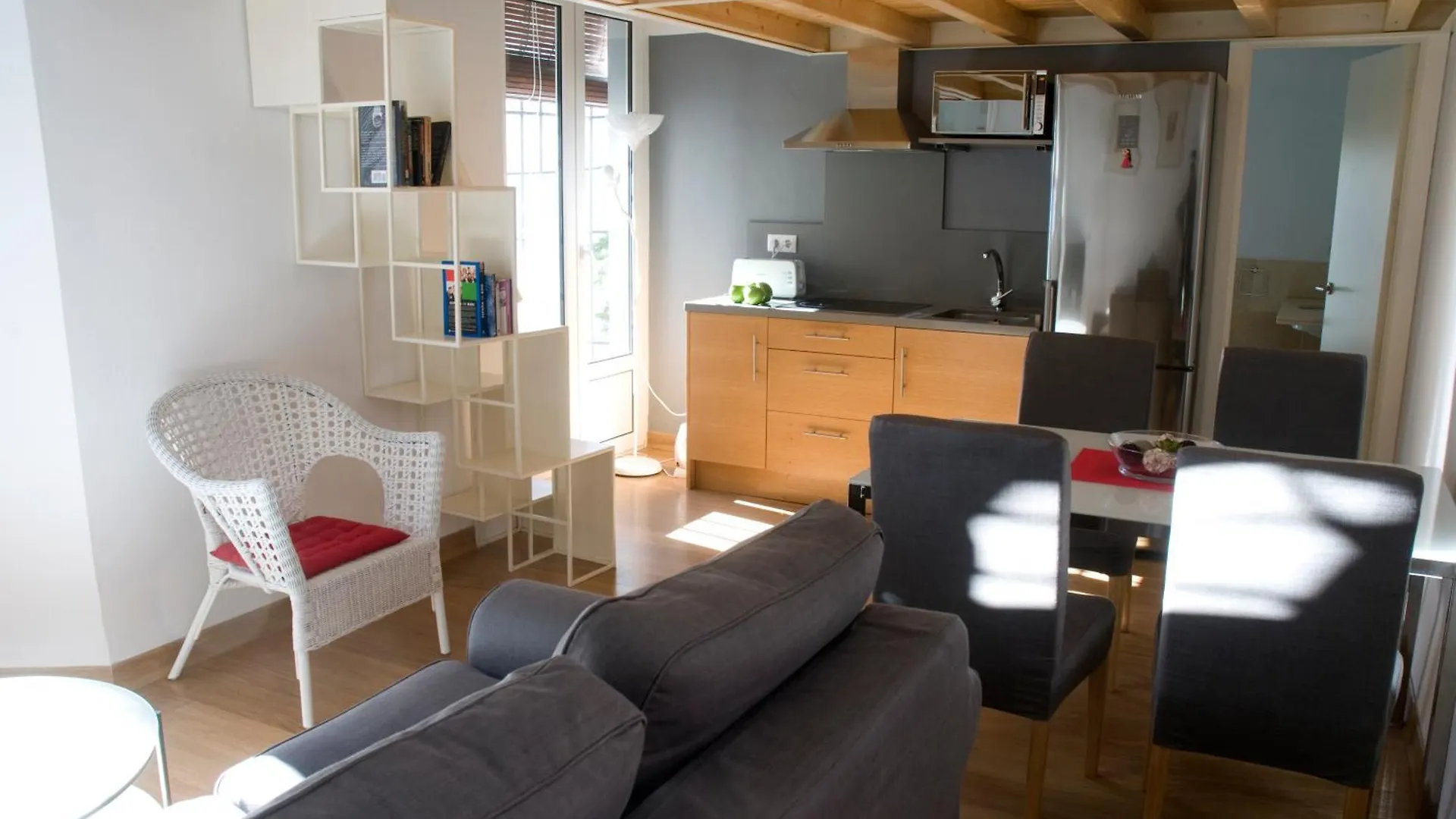 Life Apartments Quintana Seville