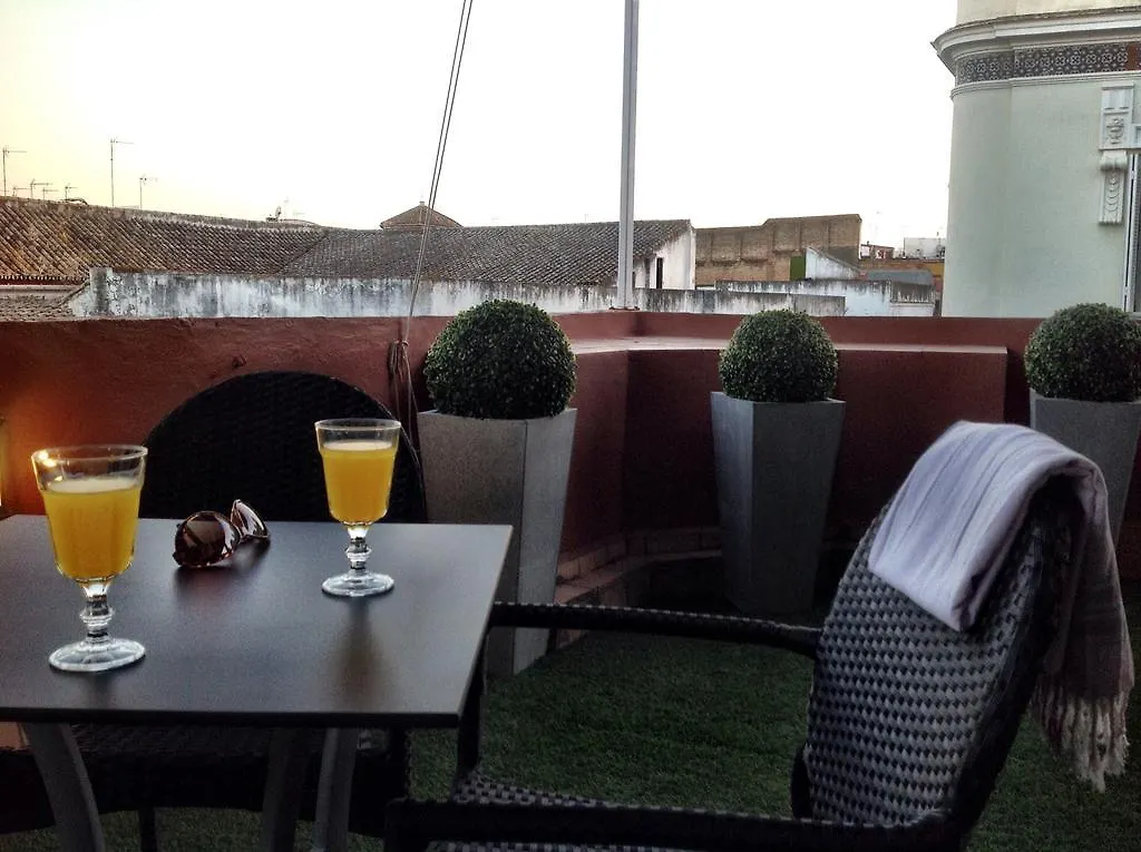 Life Apartments Quintana Seville