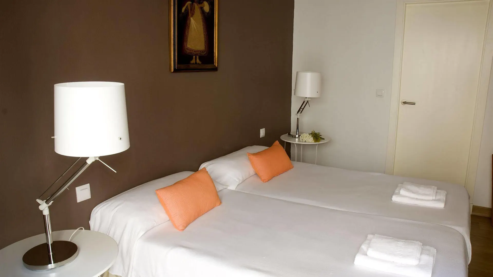 Life Apartments Quintana Seville 0*,  Spain